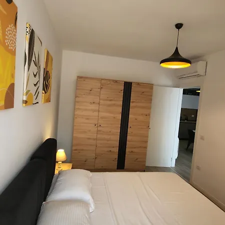 Kalpazo 21 * تيرانا