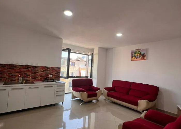 Kalpazo 21 * Tirana