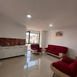Kalpazo 21 * Tirana