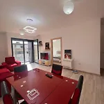 Kalpazo 21 * Tirana