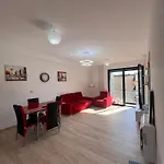 Kalpazo 21 * Tirana