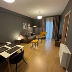 Kalpazo 21 * Tirana