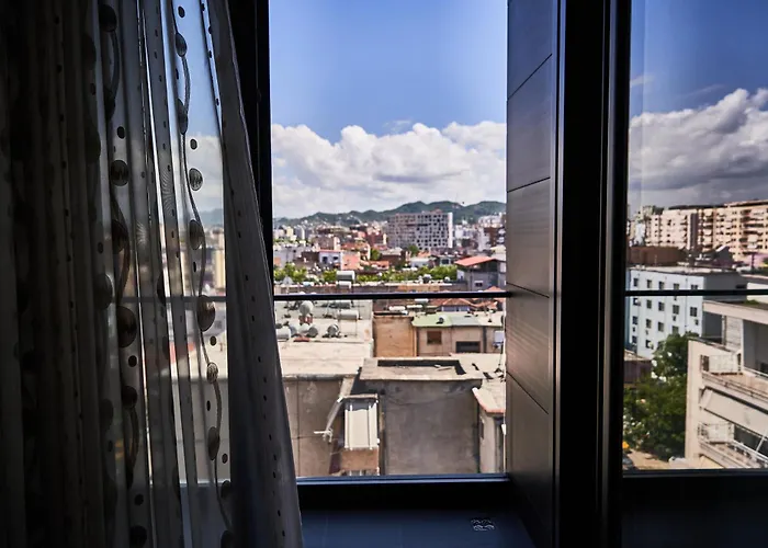 Kalpazo 21 * Tirana