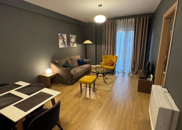 Kalpazo 21 * Tirana
