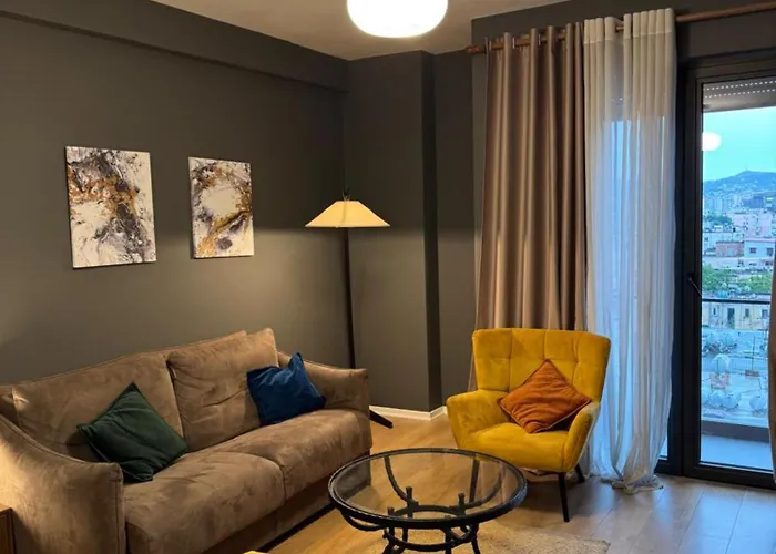 Kalpazo 21 * Tirana